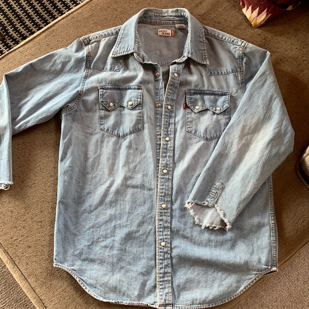 Levi’s button up denim flannel